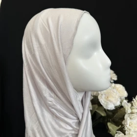 حجاب كويتي مثلث مَطن سكني