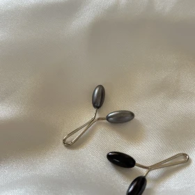 كليبسات بيضاوية